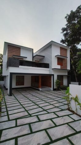 4 BHK House for Sale in Pothencode, Trivandrum