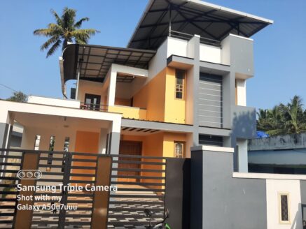 6 Cent 3 BHK House for Sale in Ayathil, Kollam