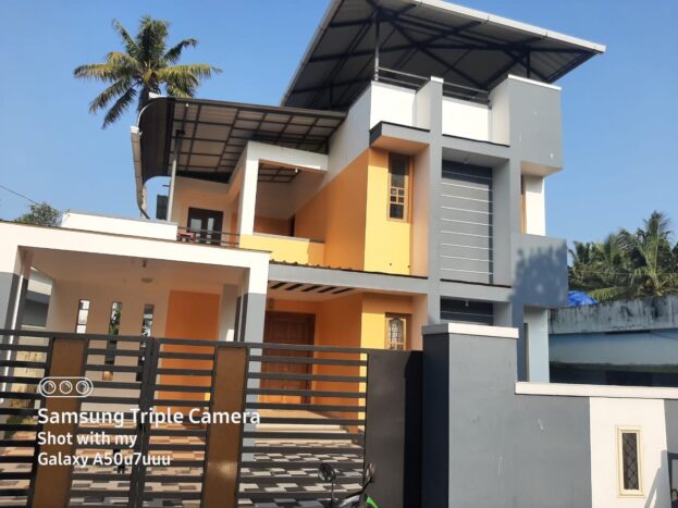 6 Cent 3 BHK House for Sale in Ayathil, Kollam