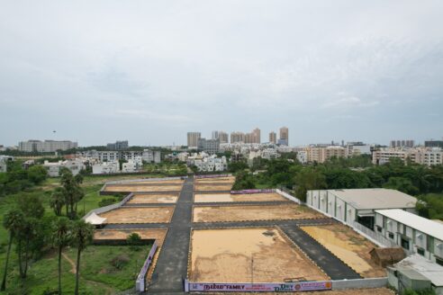 Namma Family Builder  – The Ultimate Living Experience in Navalur, OMR   Own your dream plot at Dev Darshan, Navalur, OMR. Well-planned layout, wide roads, and excellent Residential & best future investment location.