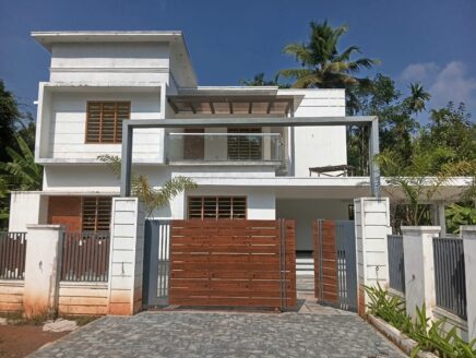 New house sale at Kottayam  Ettumanoor near Athirampuzha 2800sqft 4 BHK price 99lakhs