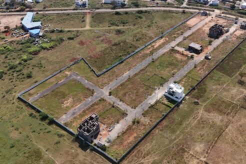 Residential Plots for sale in Madurai Mattuthavani Near Valar Nagar, Per Cent 13Lakhs