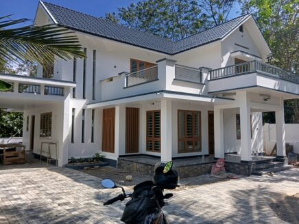 New house for sale in Kottayam Ettumanoor near Pala 4BHK 10cent, 2300sqft, Price 92,laks