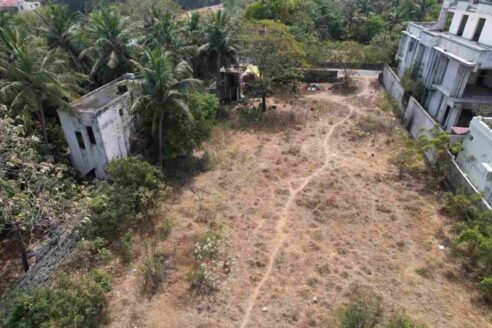 Injambakkam – 13.5 Grounds Land For Sale